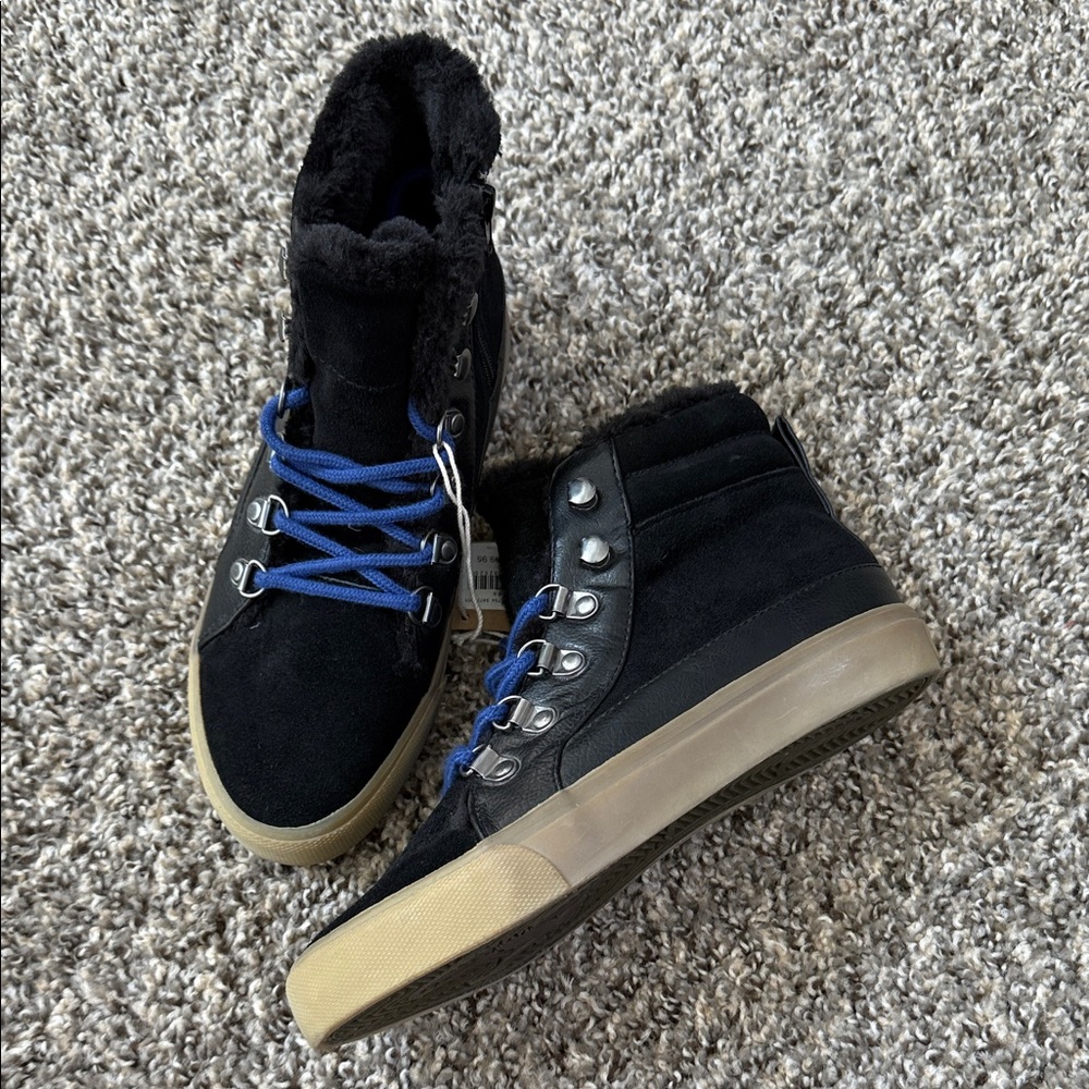 American Eagle Outfitters High Top Sneakers